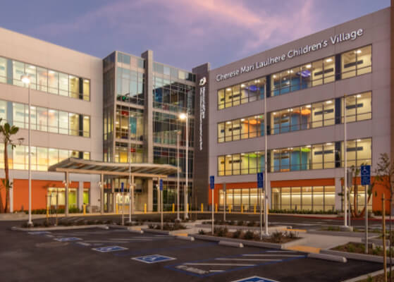 Entrance of the Miller Children's and Women's Hospital Long Beach Hospital